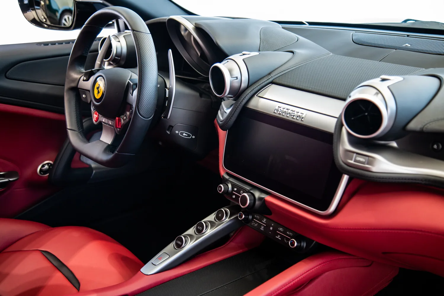 2020 Ferrari GTC4Lusso T, 12/15