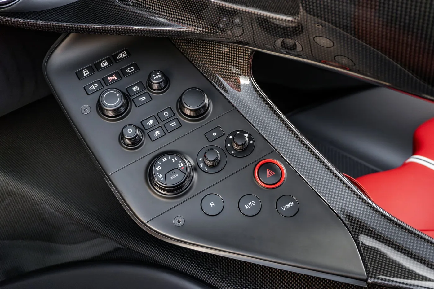 2020 Ferrari Monza SP2 offered by a supercar dealer in Woerden, Netherlands, photo 10 of 25