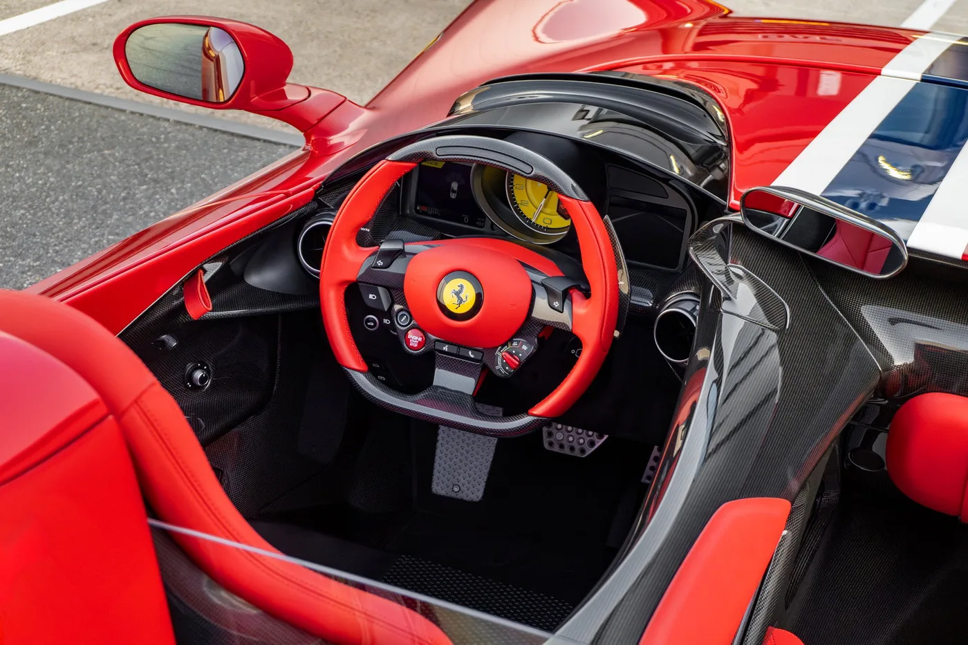 2020 Ferrari Monza SP2 offered by a supercar dealer in Woerden, Netherlands, photo 13 of 25