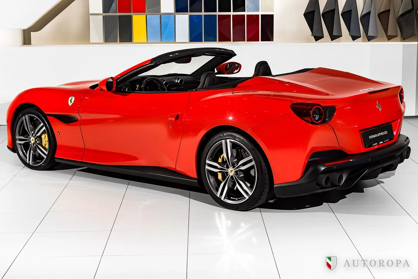2020 Ferrari Portofino angeboten von einem offiziellen Ferrari und Maserati-Vertragshändler in Arlöv, Schweden, Foto 4 von 10