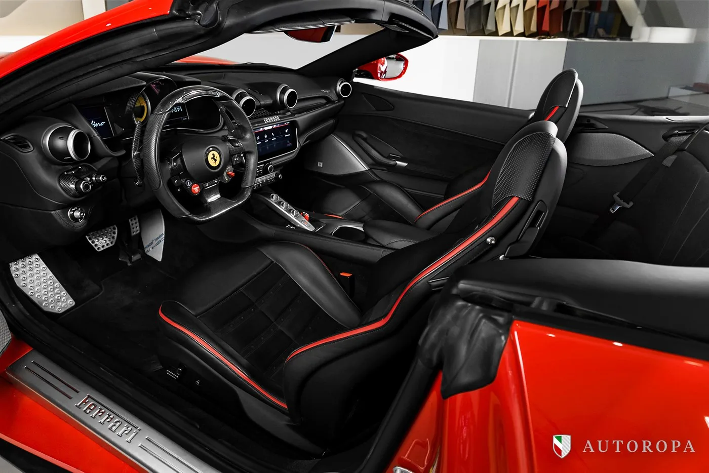 2020 Ferrari Portofino angeboten von einem offiziellen Ferrari und Maserati-Vertragshändler in Arlöv, Schweden, Foto 6 von 10