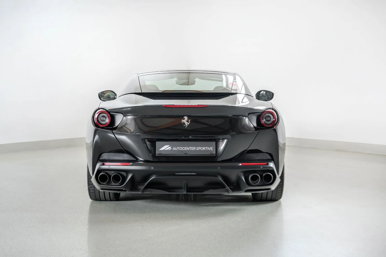 2020 Ferrari Portofino, 5/30