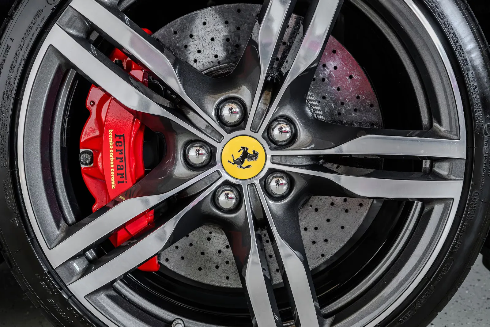 2020 Ferrari Portofino, 8/30