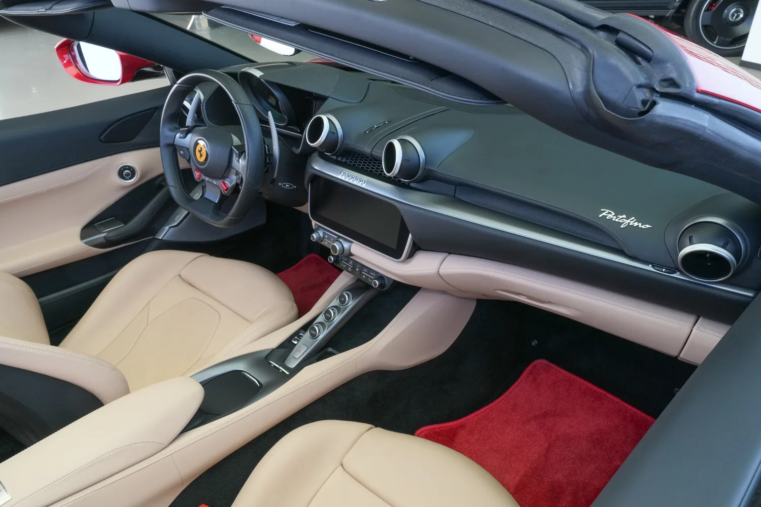 2020 Ferrari Portofino, 13/14