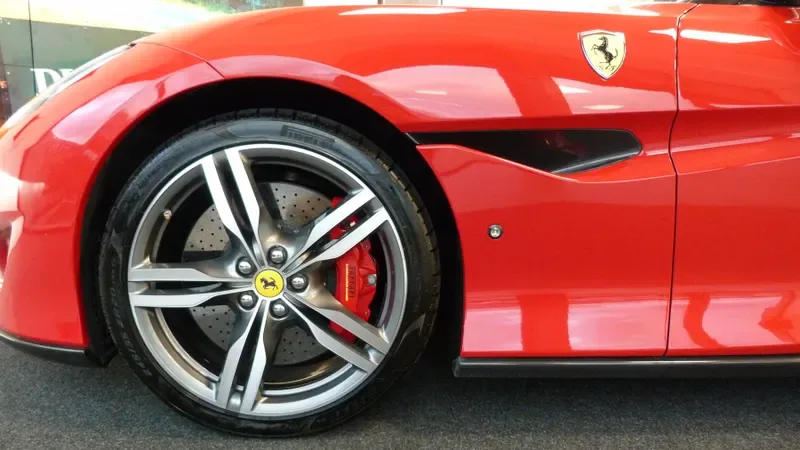 2020 Ferrari Portofino, 4/28