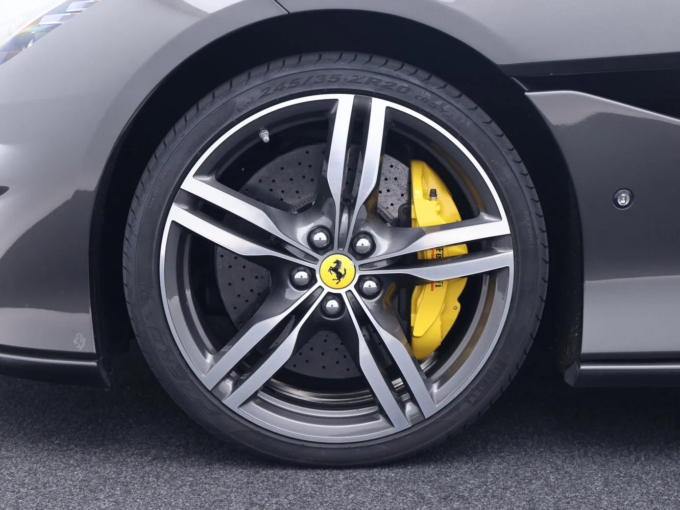 2020 Ferrari Portofino, 12/26