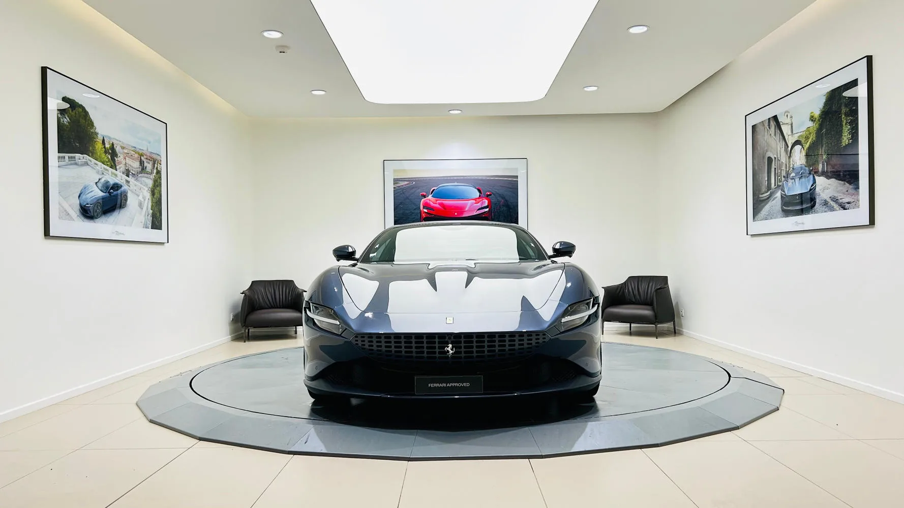 2020 Ferrari Roma proposée par un concessionnaire spécialisé à Balma, France, photo principale