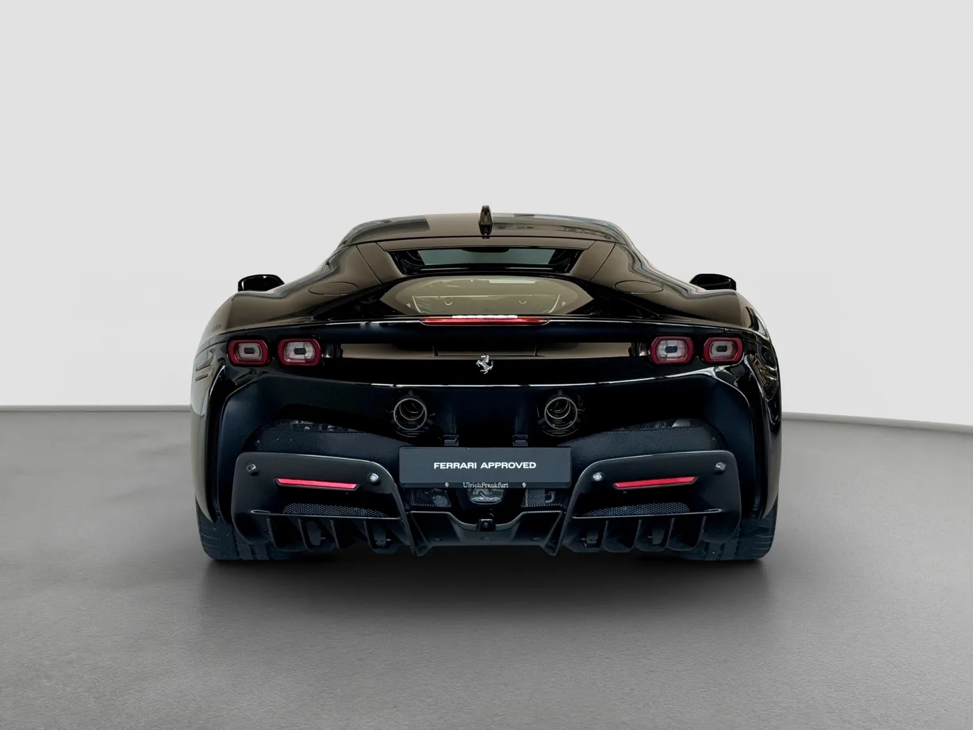 2020 Ferrari SF90 Stradale proposée par un concessionnaire spécialisé à Frankfurt am Main, Allemagne, photo 4 sur 15