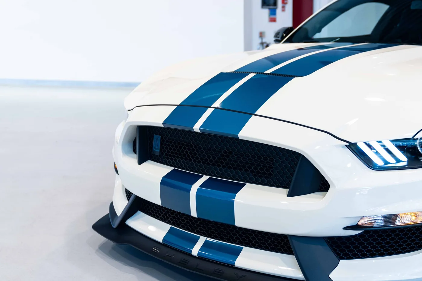 2020 Ford Mustang Shelby GT350R Heritage Edition angeboten von einem Oldtimerspezialisten in London, Vereinigtes Königreich, Foto 5 von 25