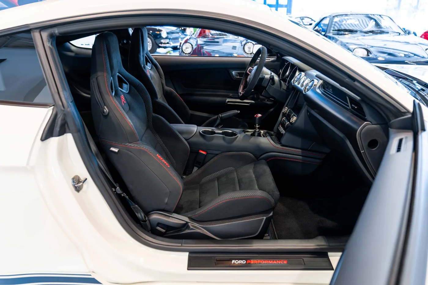 2020 Ford Mustang Shelby GT350R Heritage Edition angeboten von einem Oldtimerspezialisten in London, Vereinigtes Königreich, Foto 14 von 25