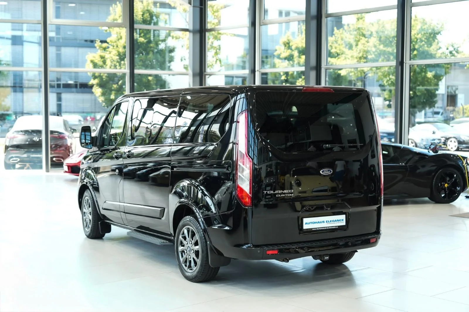 2020 Ford Tourneo Custom Titanium, 2/22