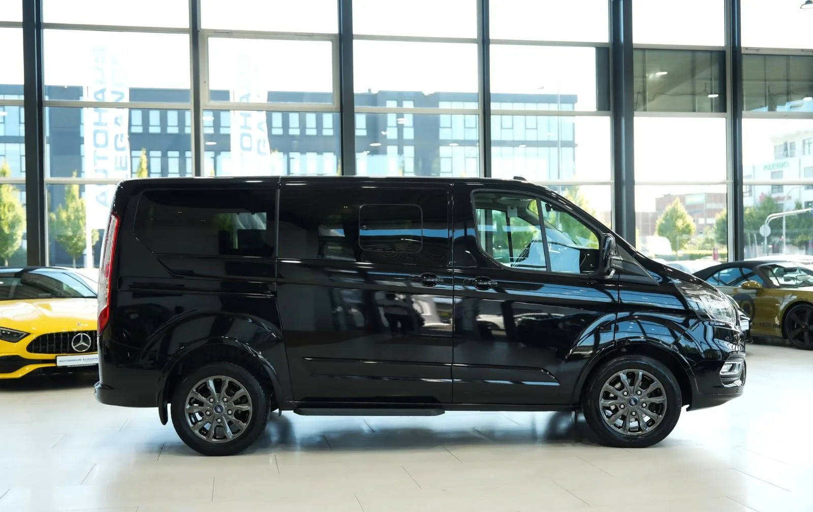 2020 Ford Tourneo Custom Titanium, 5/22
