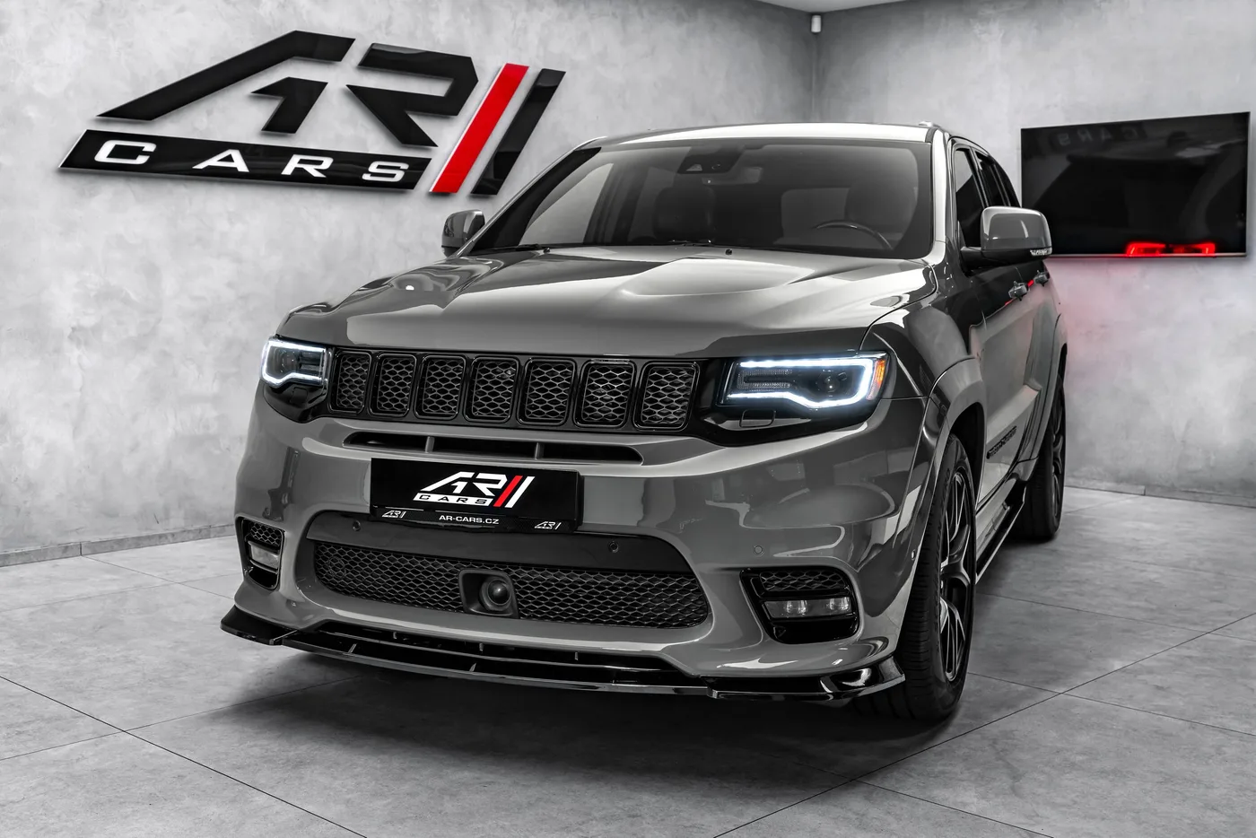 2020 Jeep Grand Cherokee SRT angeboten von einem Fachhändler in Ostrava, Tschechien, Foto 3 von 22
