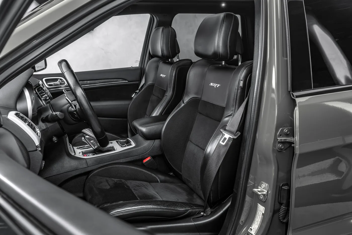 2020 Jeep Grand Cherokee SRT angeboten von einem Fachhändler in Ostrava, Tschechien, Foto 12 von 22