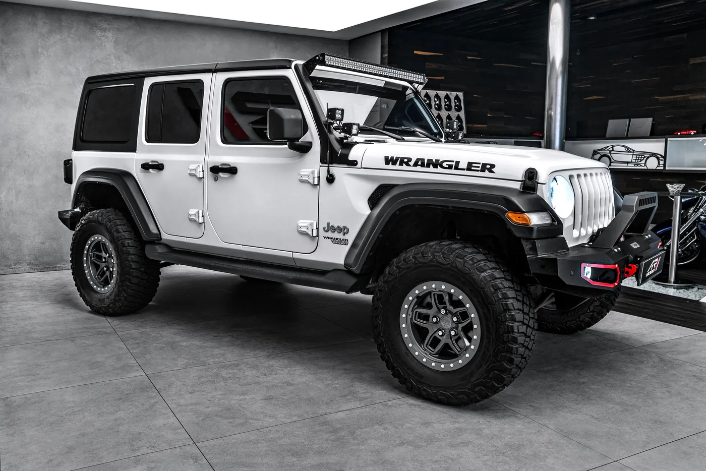 2020 Jeep Wrangler 3.6 V6 offered by a specialist dealer in Ostrava, Czechia, photo 4 of 15