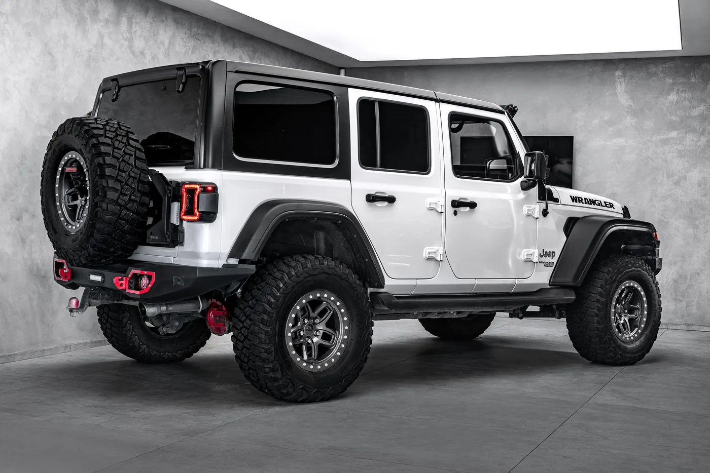 2020 Jeep Wrangler 3.6 V6 offered by a specialist dealer in Ostrava, Czechia, photo 5 of 15