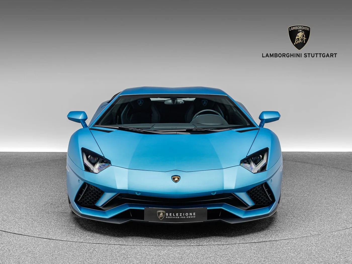 2020 Lamborghini Aventador S angeboten von einem Fachhändler in Böblingen, Deutschland, Foto 2 von 15