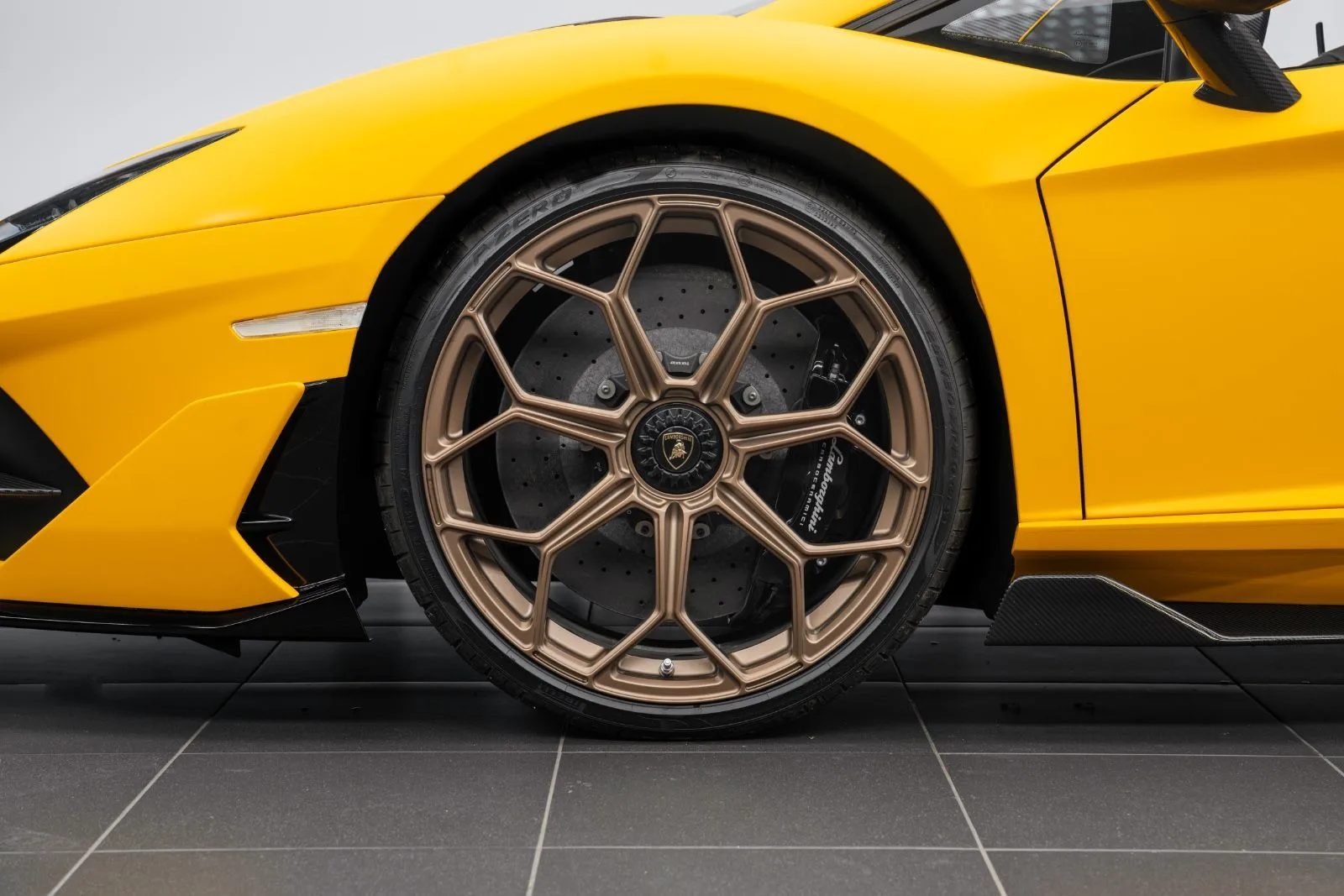 2020 Lamborghini Aventador SVJ, 9/30
