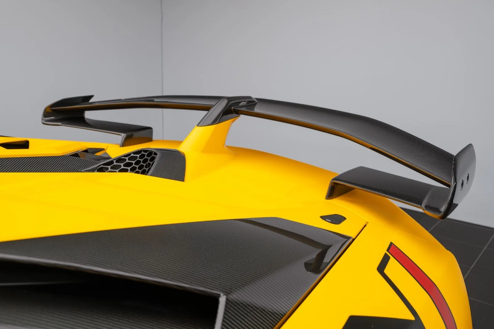 2020 Lamborghini Aventador SVJ, 18/30