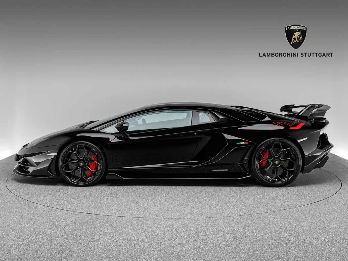 2020 Lamborghini Aventador SVJ proposée par un concessionnaire spécialisé à Böblingen, Allemagne, photo 3 sur 15