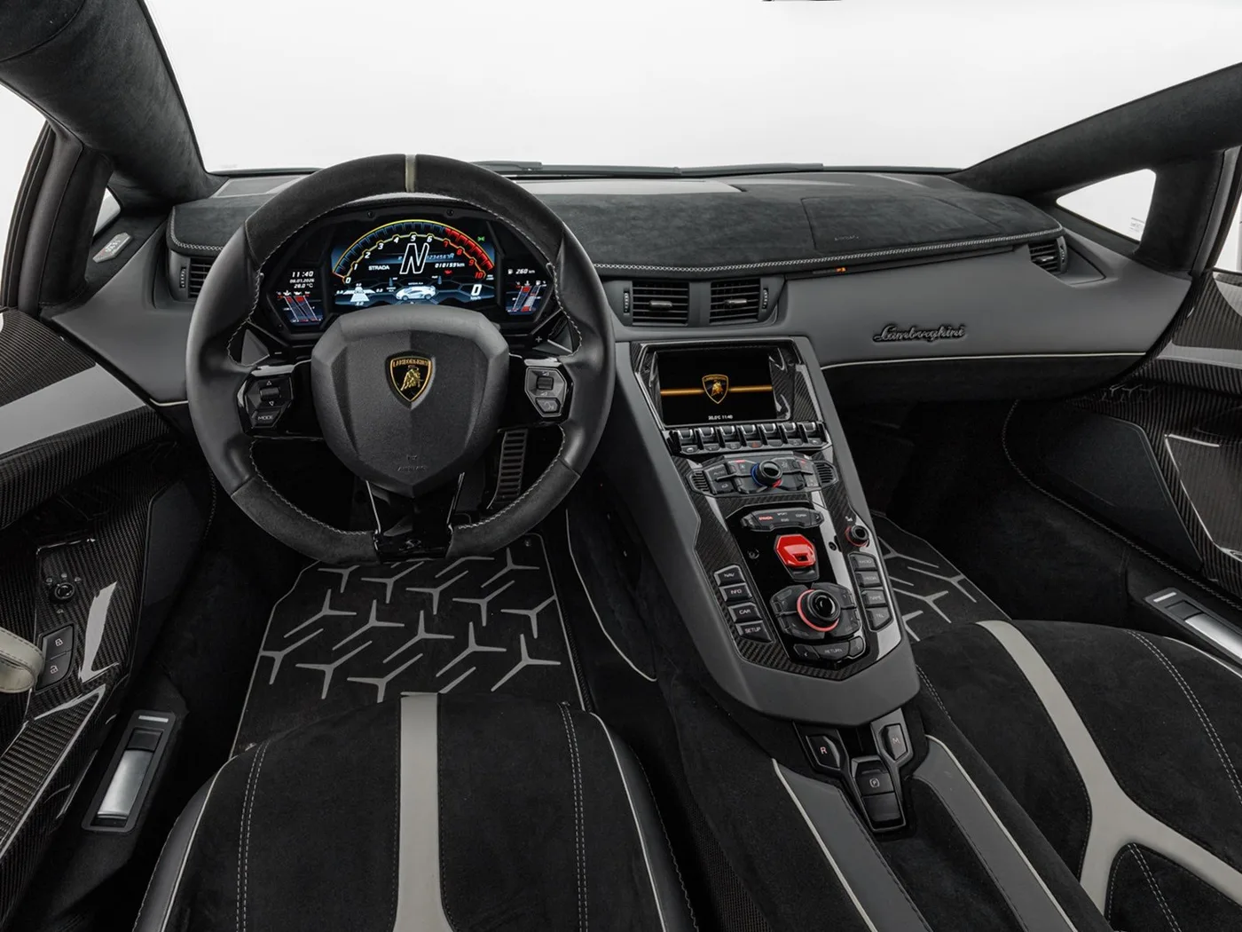 2020 Lamborghini Aventador SVJ proposée par un concessionnaire spécialisé à Böblingen, Allemagne, photo 7 sur 15