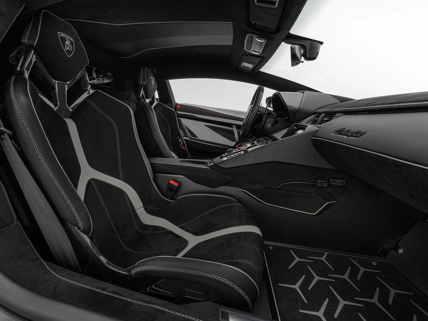 2020 Lamborghini Aventador SVJ proposée par un concessionnaire spécialisé à Böblingen, Allemagne, photo 11 sur 15
