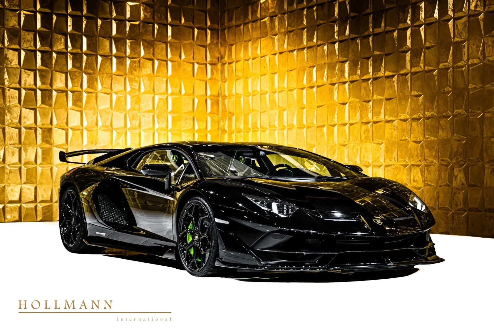 2020 Lamborghini Aventador SVJ angeboten von einem Fachhändler in Stuhr, Deutschland, Hauptfoto