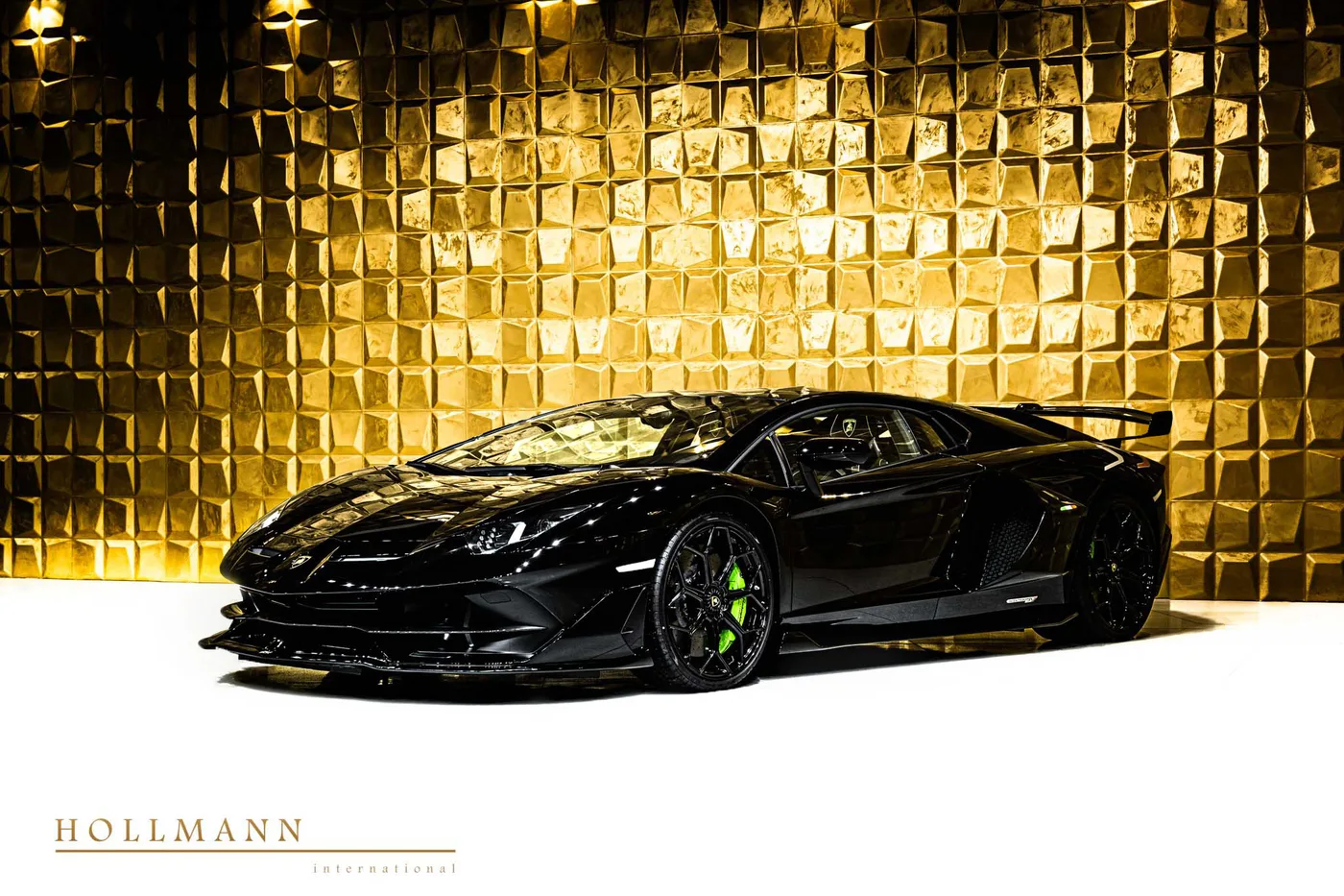 2020 Lamborghini Aventador SVJ proposée par un concessionnaire spécialisé à Stuhr, Allemagne, photo 4 sur 24