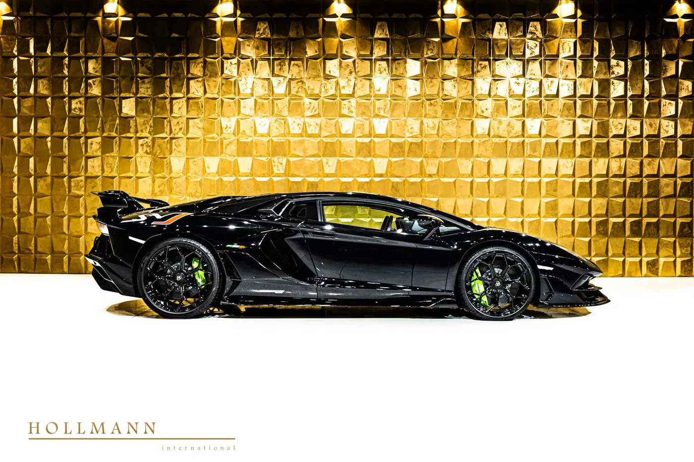 2020 Lamborghini Aventador SVJ proposée par un concessionnaire spécialisé à Stuhr, Allemagne, photo 5 sur 24