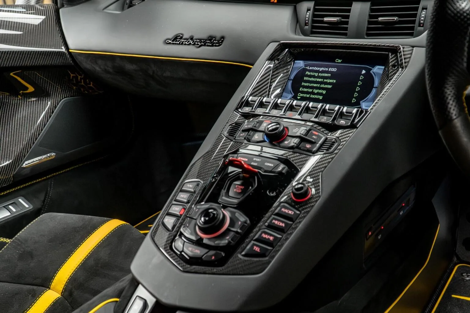 2020 Lamborghini Aventador SVJ, 27/30