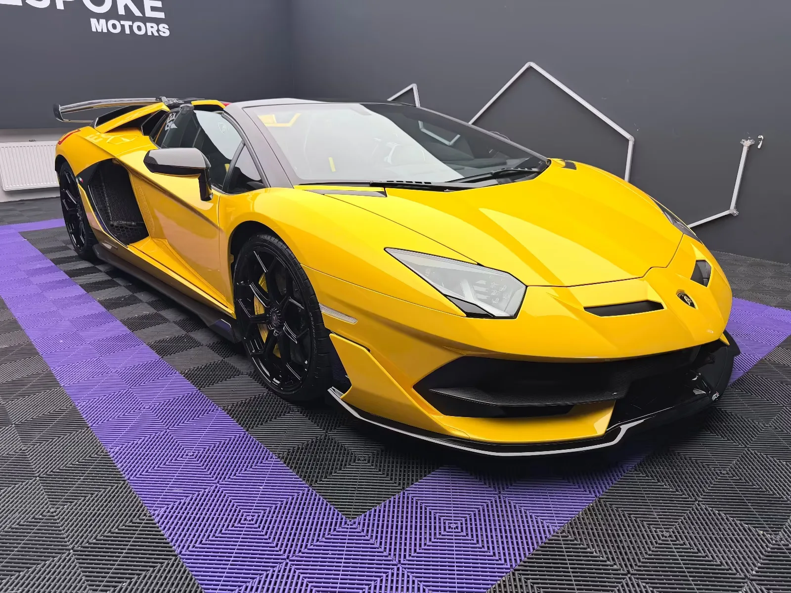 2020 Lamborghini Aventador SVJ Roadster, 7/22