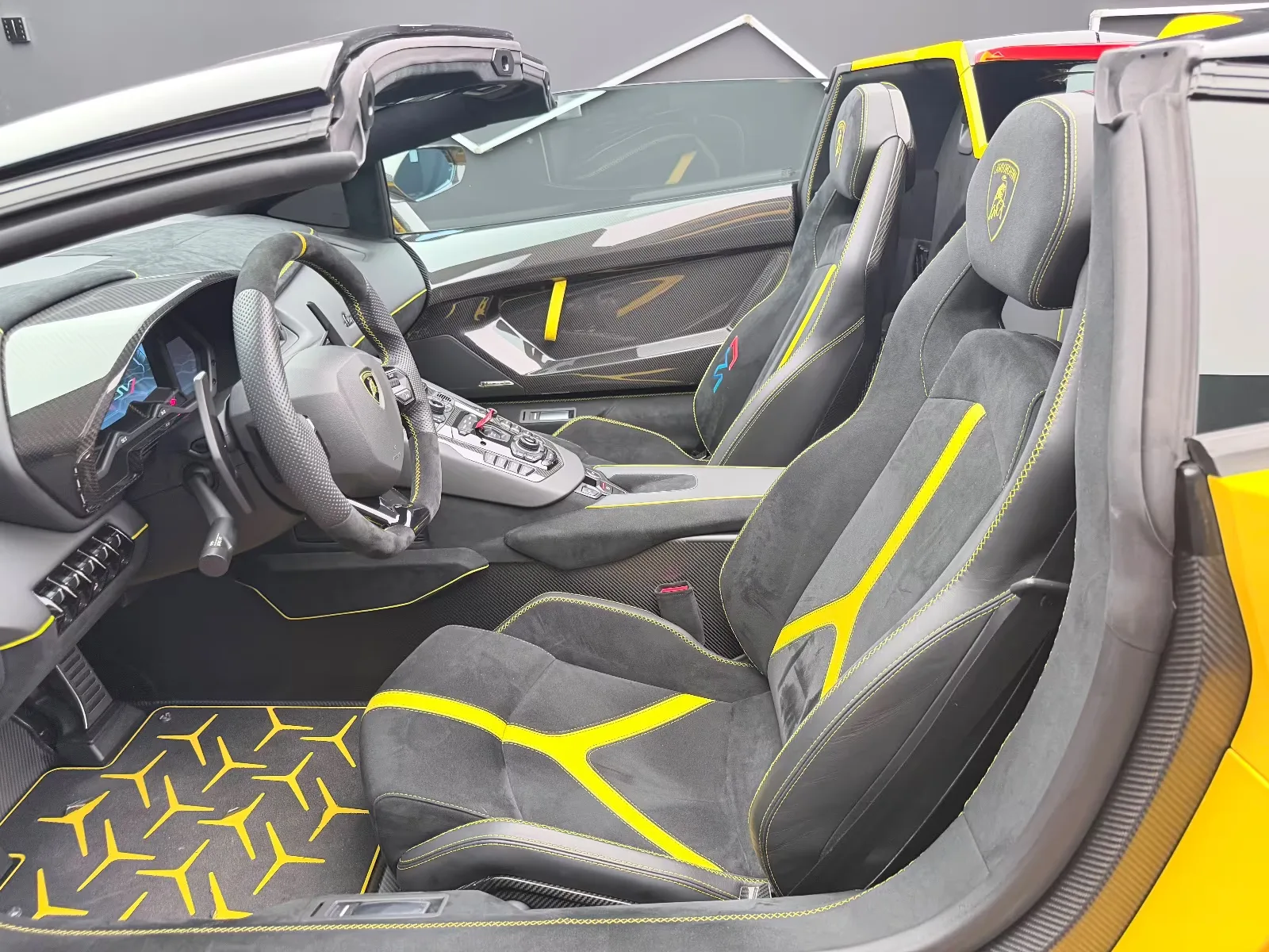 2020 Lamborghini Aventador SVJ Roadster, 11/22