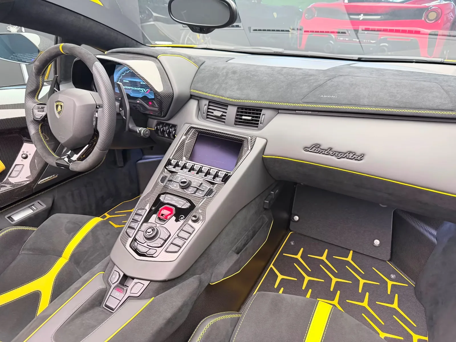 2020 Lamborghini Aventador SVJ Roadster, 16/22