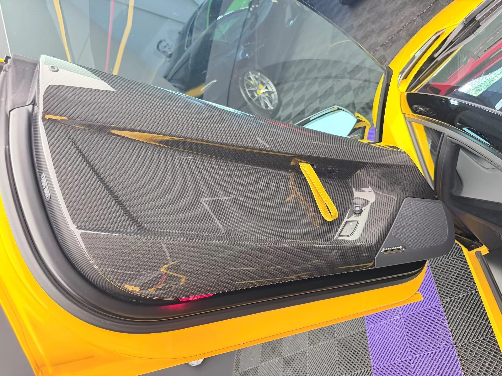 2020 Lamborghini Aventador SVJ Roadster, 17/22
