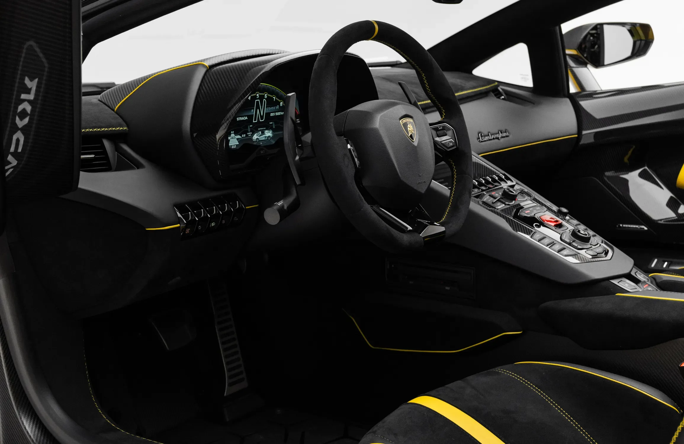 2020 Lamborghini Aventador SVJ Roadster, 5/30