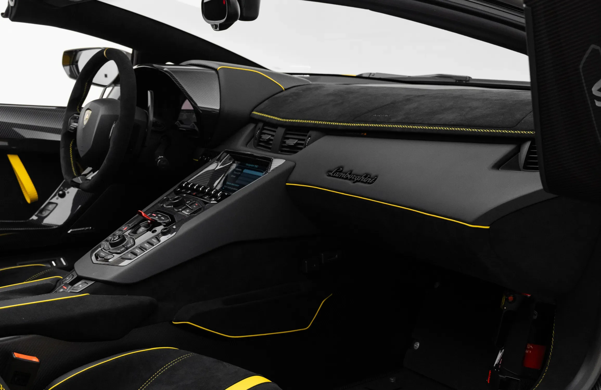 2020 Lamborghini Aventador SVJ Roadster, 8/30