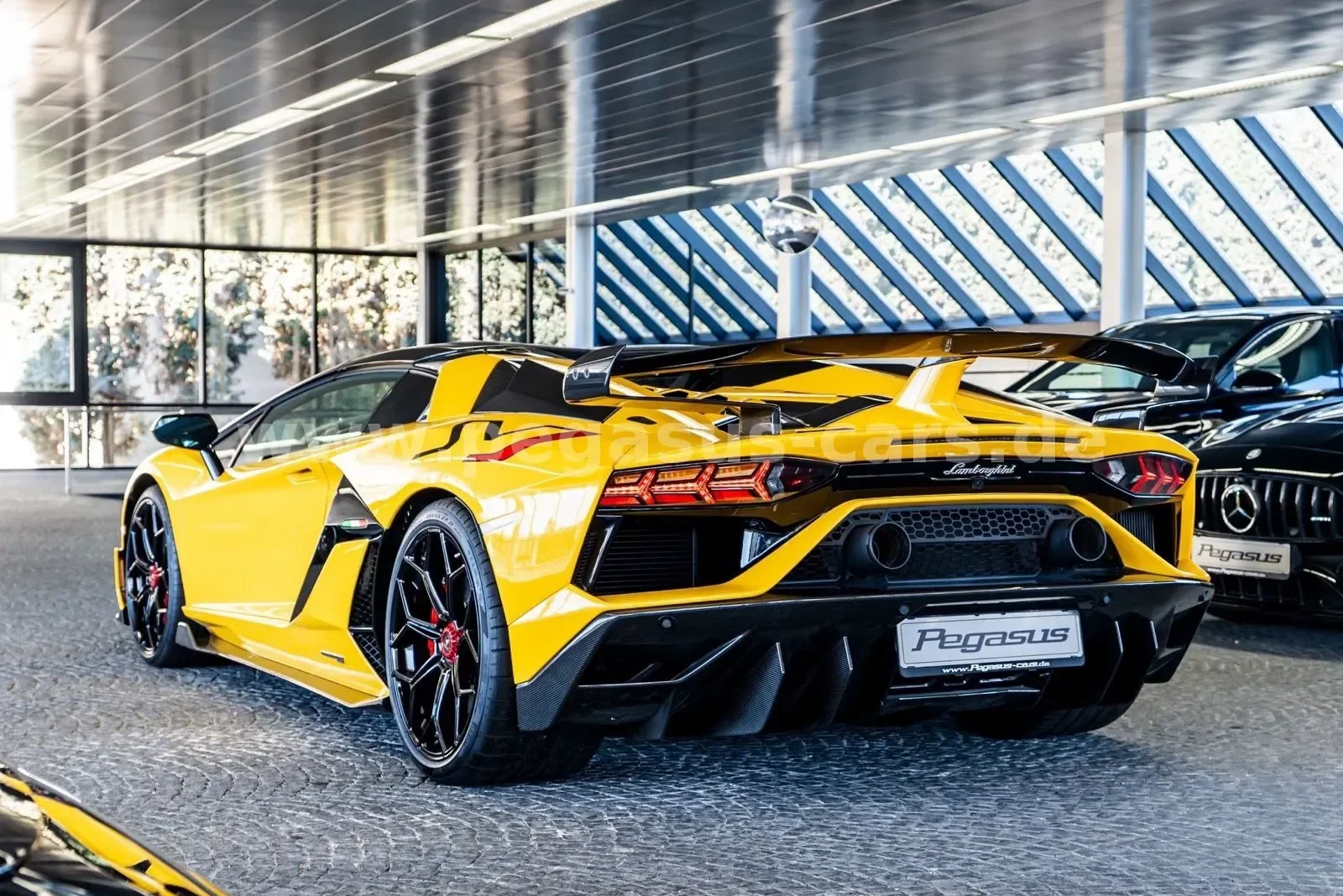 2020 Lamborghini Aventador SVJ Roadster, 7/30