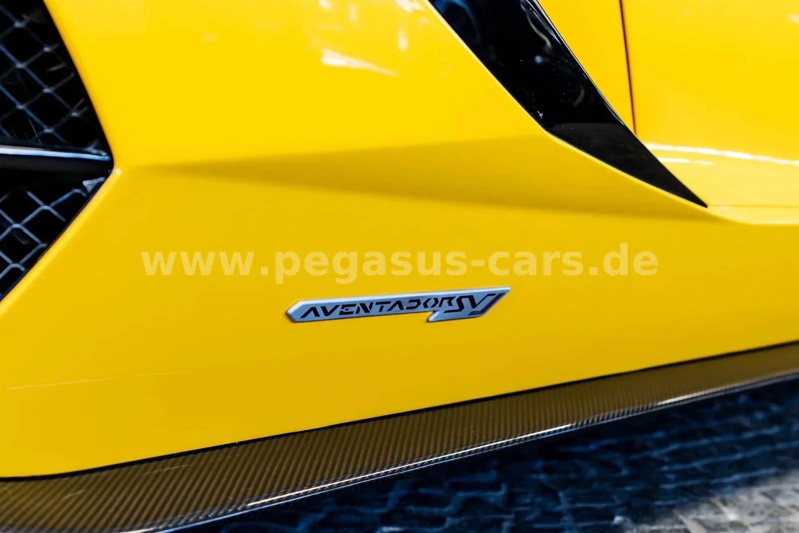 2020 Lamborghini Aventador SVJ Roadster, 9/30