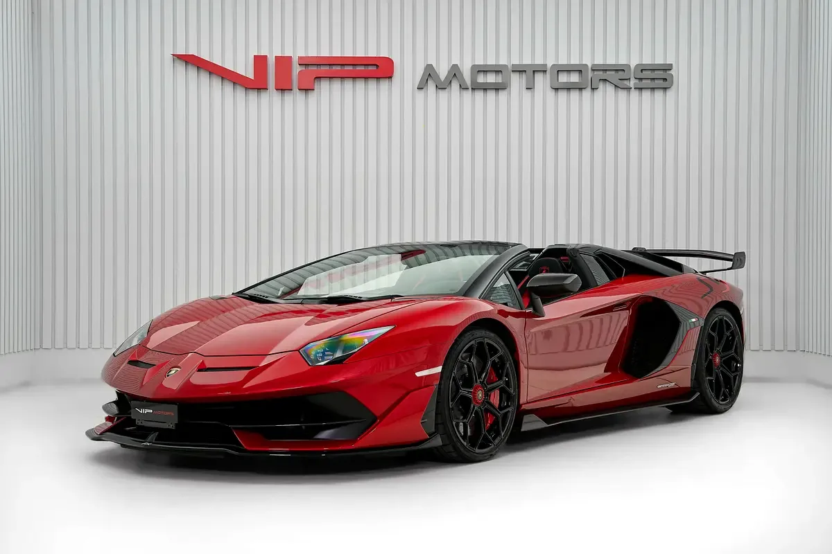 2020 Lamborghini Aventador SVJ Roadster angeboten von einem Fachhändler in Dubai, Vereinigte Arabische Emirate, Hauptfoto