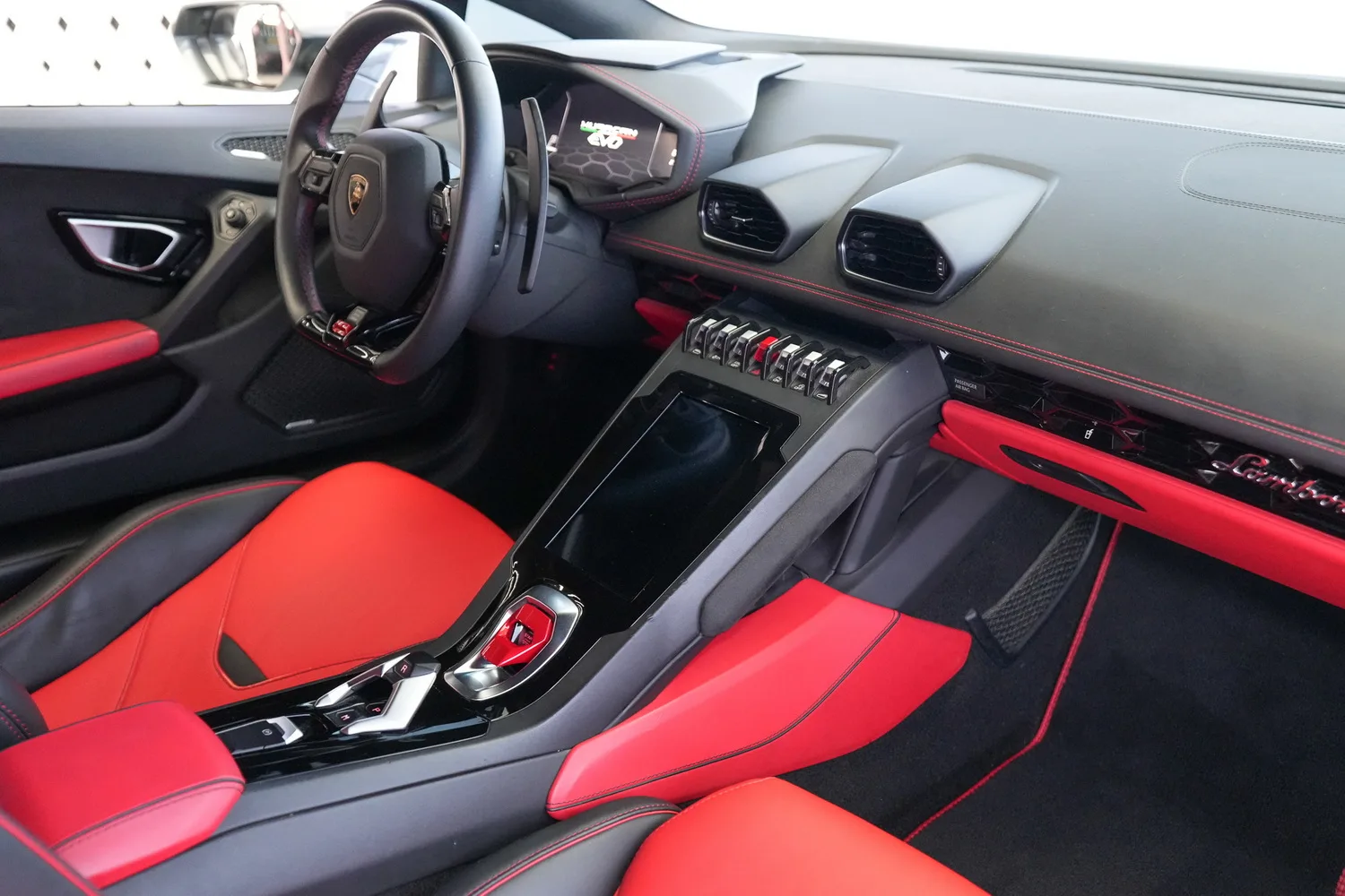2020 Lamborghini Huracán EVO, 6/14