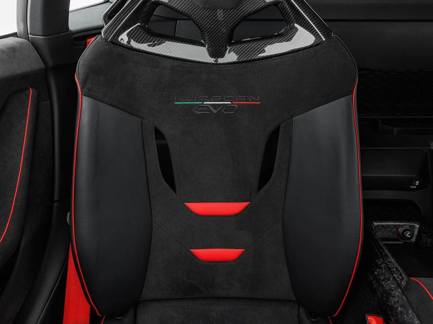 2020 Lamborghini Huracán EVO proposée par un concessionnaire spécialisé à Böblingen, Allemagne, photo 13 sur 15