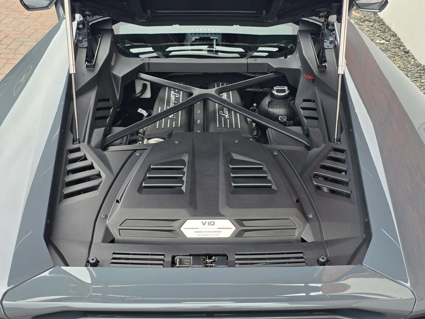 2020 Lamborghini Huracán EVO angeboten von einer Vertragshändlergruppe in Pangbourne, Vereinigtes Königreich, Foto 10 von 20