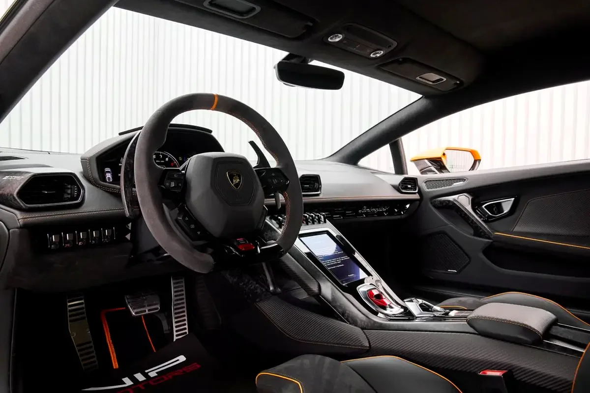 2020 Lamborghini Huracán EVO GT Celebration, 13/17