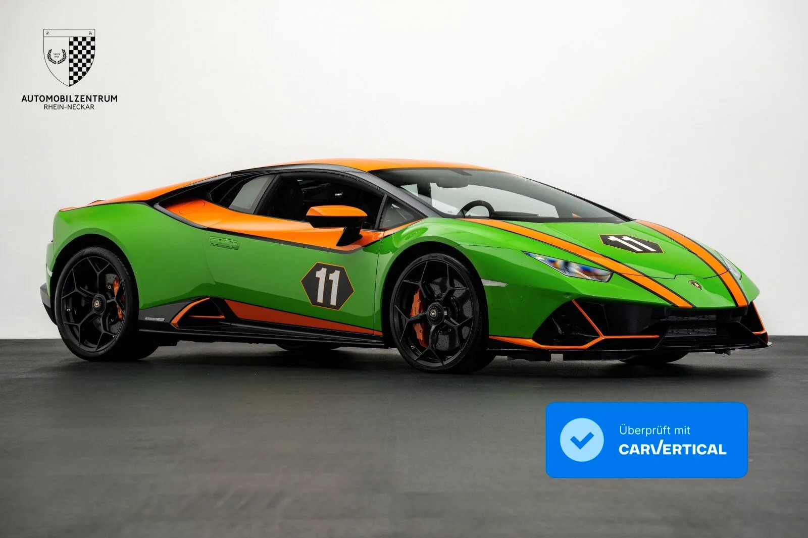 2020 Lamborghini Huracán EVO angeboten von einem Supersportwagenhändler in Viernheim, Deutschland, Hauptfoto