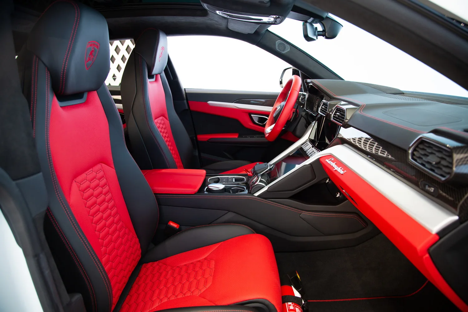 2020 Lamborghini Urus, 16/19