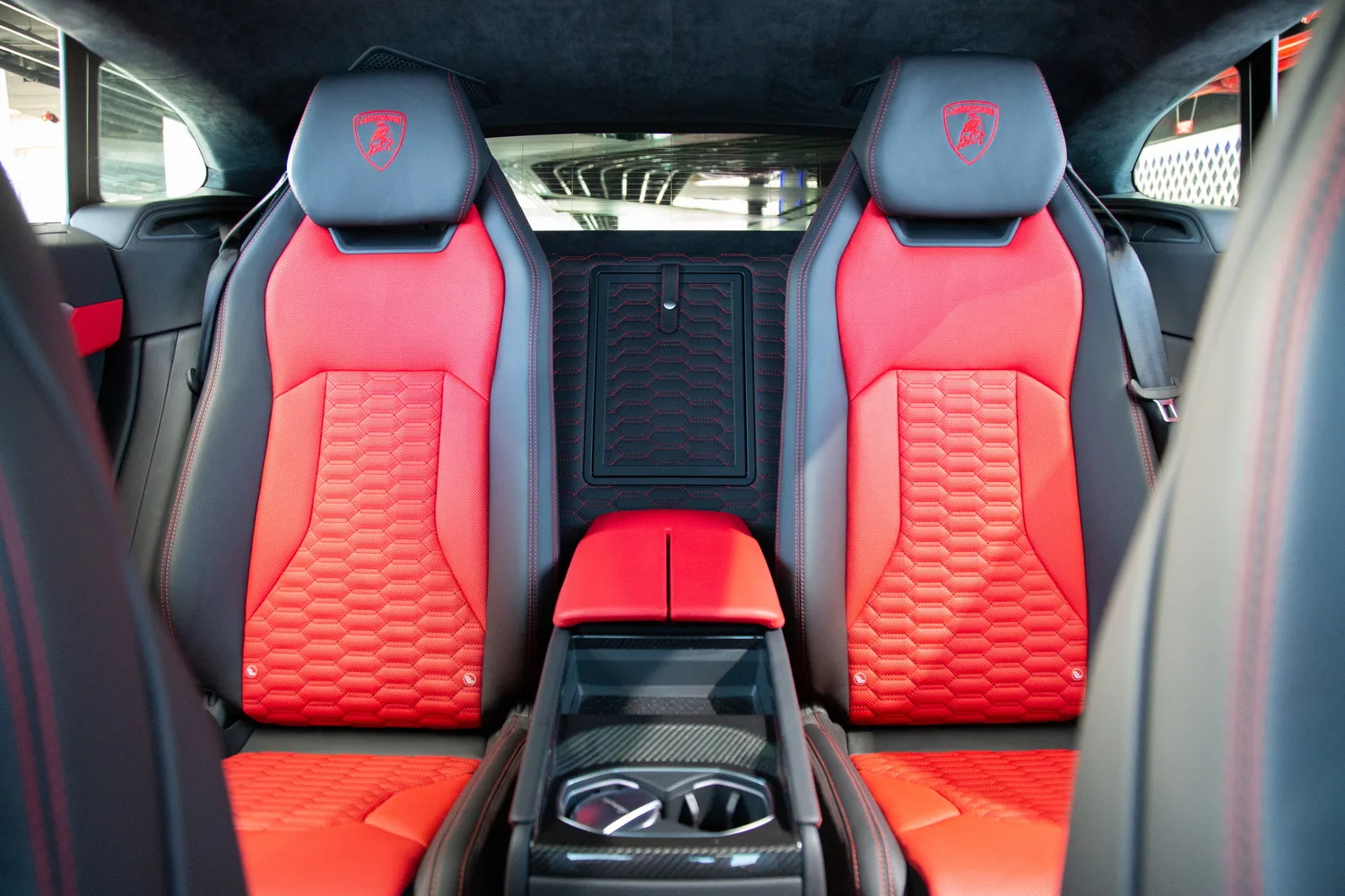 2020 Lamborghini Urus, 18/19