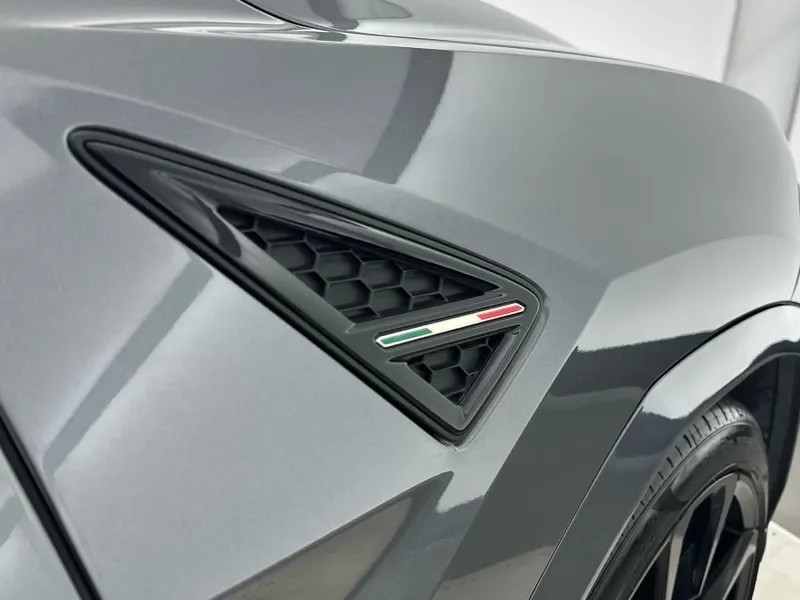 2020 Lamborghini Urus, 10/30