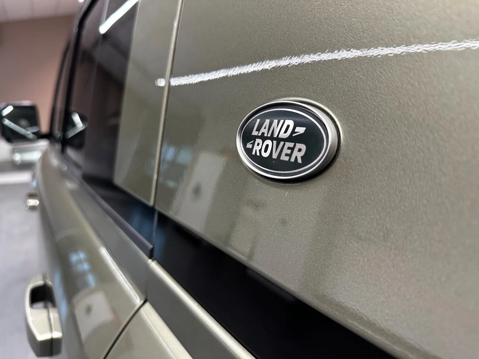 2020 Land Rover Defender 110 D240 S, 5/26