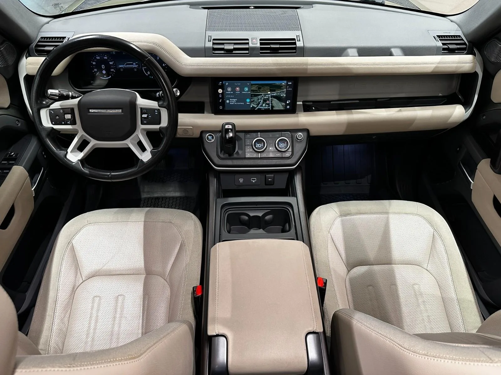 2020 Land Rover Defender 110 D240 S, 25/26
