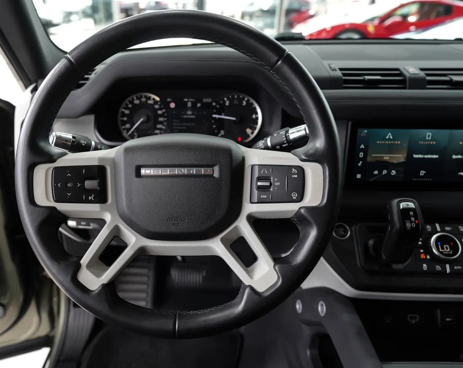 2020 Land Rover Defender 110 SE, 13/24